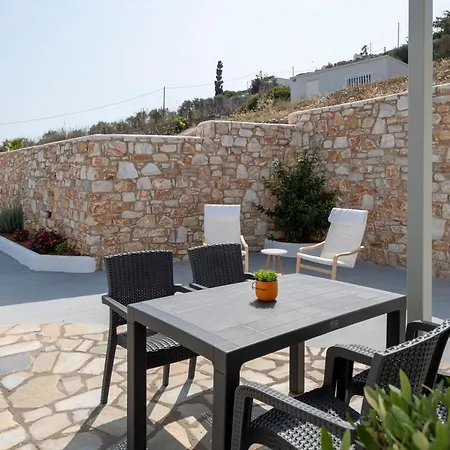 Parikia's Sunlight 2bedroom House * Krotiri