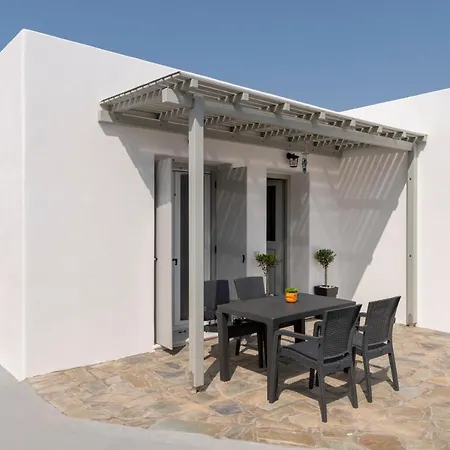 Holiday home Parikia's Sunlight 2bedroom House Krotiri