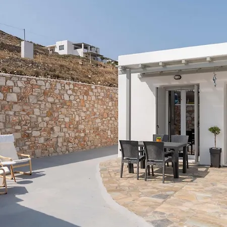 Parikia's Sunlight 2bedroom House Holiday home *