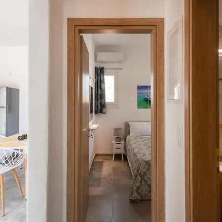 Parikia's Sunlight 2bedroom House Holiday home *