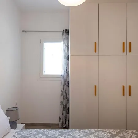 Holiday home Parikia's Sunlight 2bedroom House
